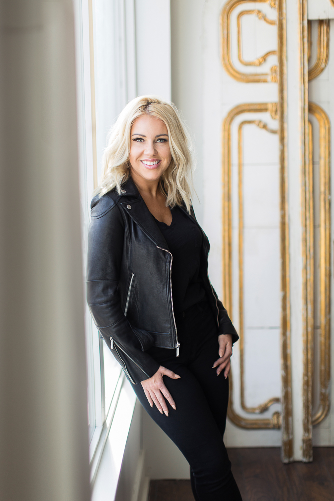 Interior Designer St. Louis Jessie 2018 2+(2) Interior Designer St. Louis Jessie 2018 2+(2)